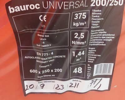 Bauroc universal 200×250×600 akyto betono blokeliai