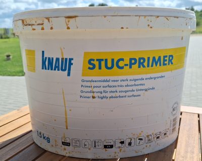 1. Knauf Stuc-Primer 2. Lateksinis giluminis gruntas ACH 3. Ceresit CT 17 Pro