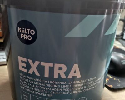 Parduodu nepradarytą klijų Kiilto Extra kibirėlį. 3 l