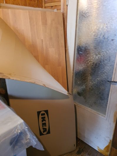 Naujo IKEA SÄLJAN stalviršio gabalas 168 cm
