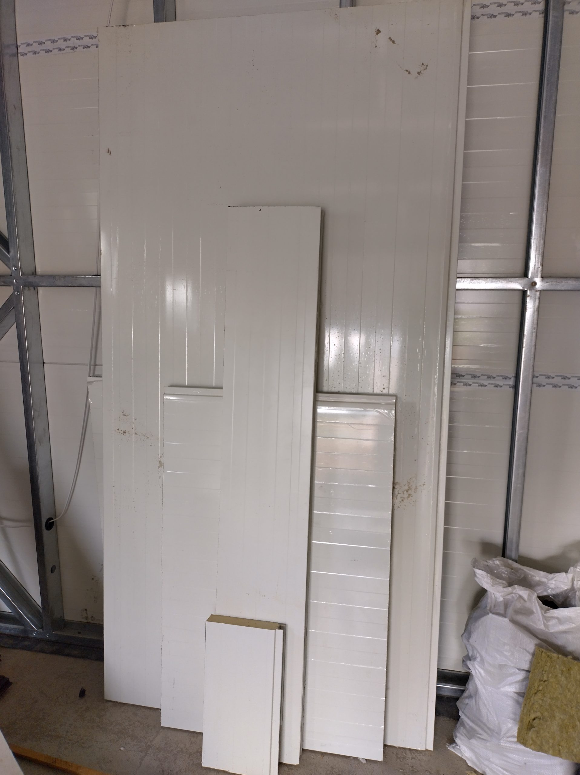 Sandwich plokščių likučiai