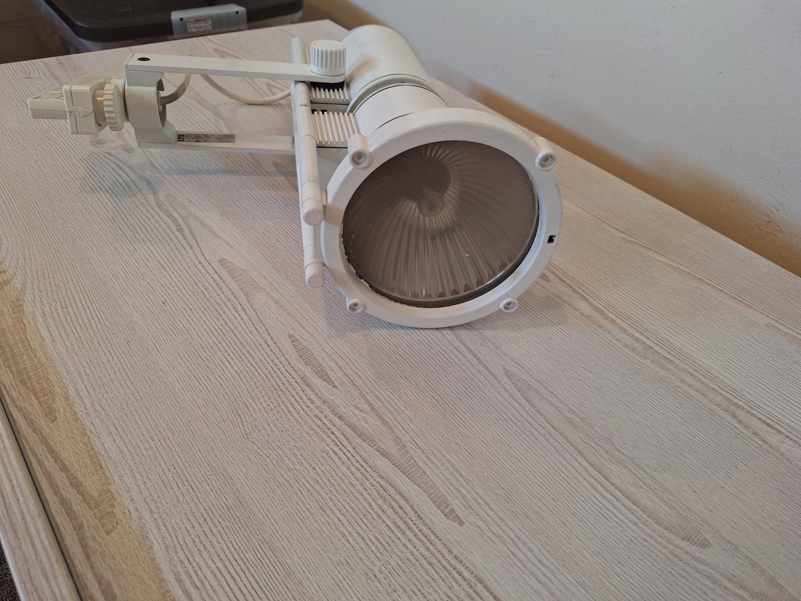 Naudotas šviestuvas LTS SSA 70 (Viso 5vnt.)