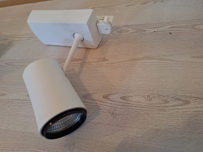 Prožektoriniai šviestuvai su Multi adapter GA69 – 6A, 250V (Viso 19vnt.)