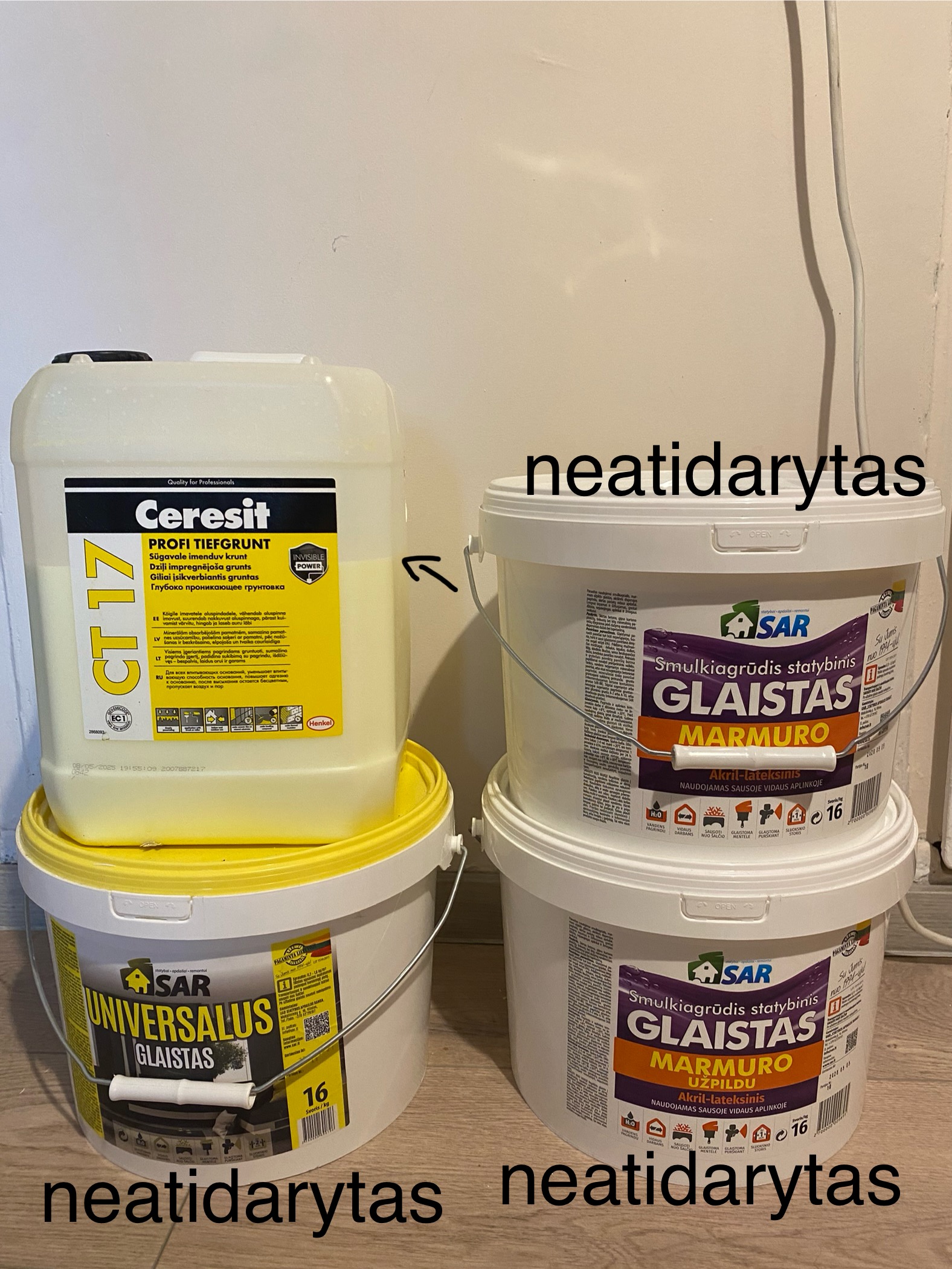 SAR glaistas ir Ceresit gruntas