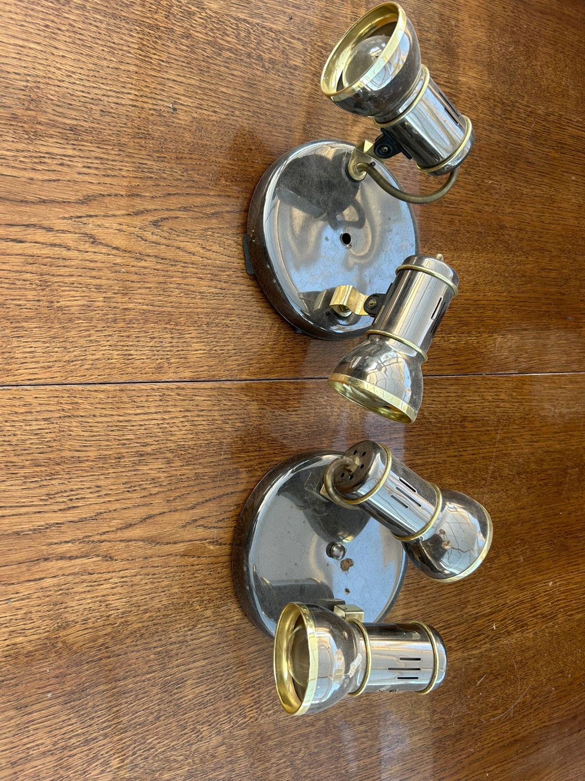 Metaliniai šviestuvai 2 vnt