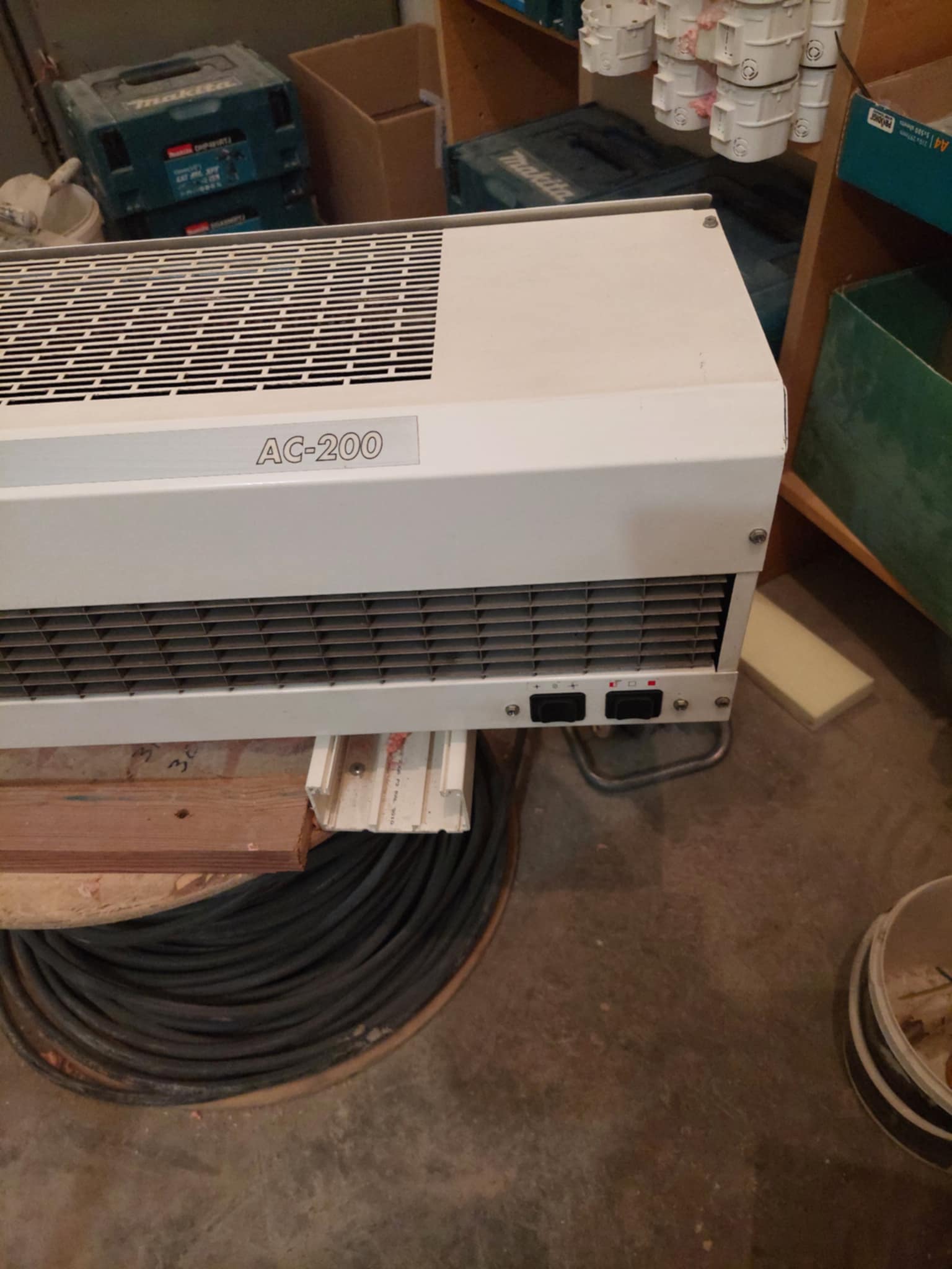 Thermozone Ac 200 elektrine oro uzuolaida