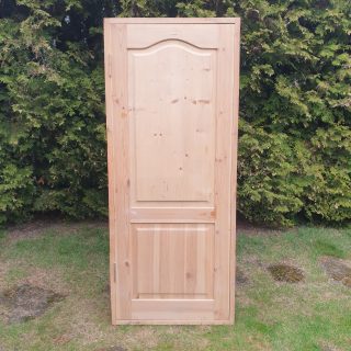 Parduodu naujas vidines medines,sausas duris su stakta