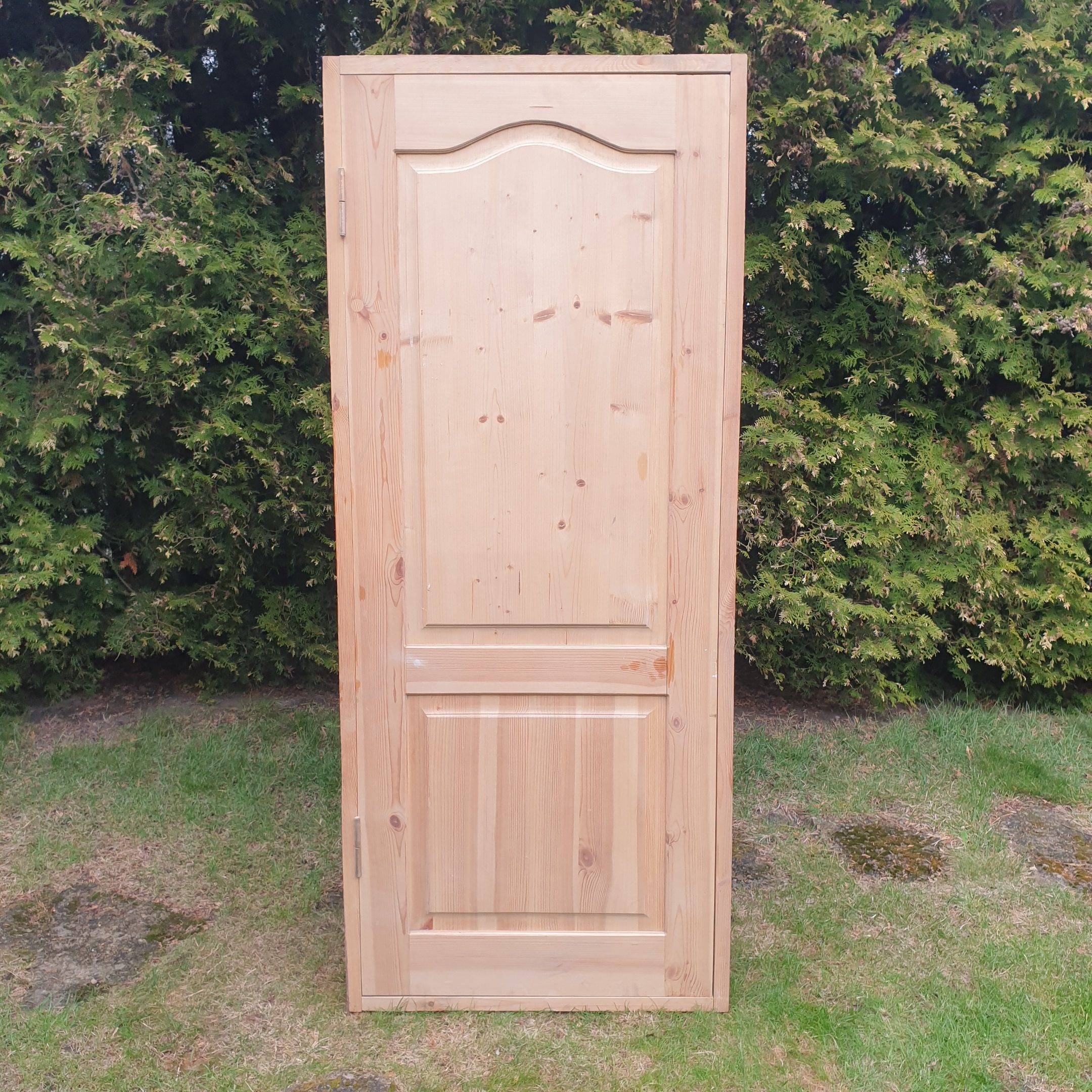 Parduodu naujas vidines medines,sausas duris su stakta