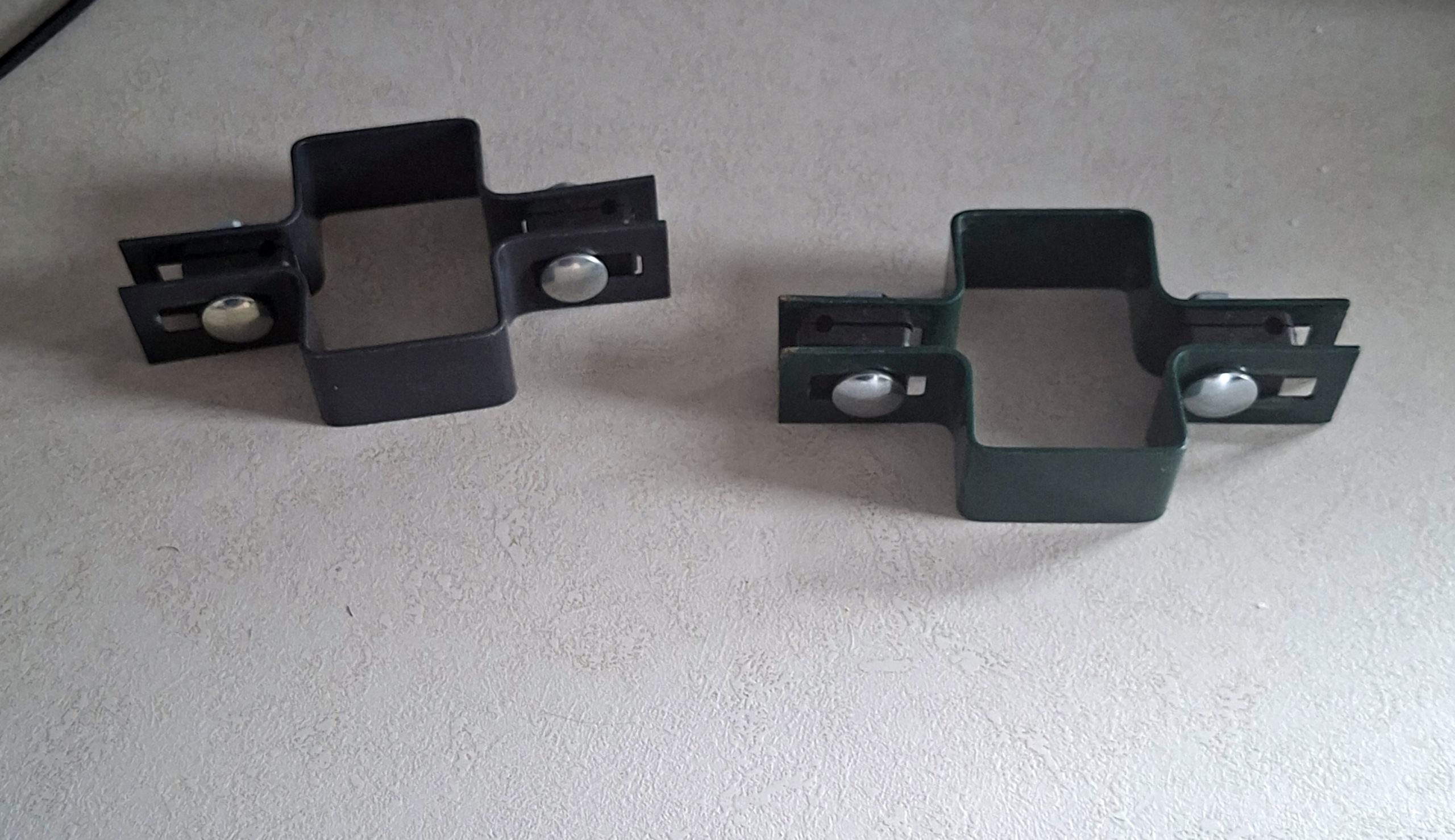 Segmentines tvoros laikikliai,Nauji, 60×40 zalios sp 80 vnt 20€