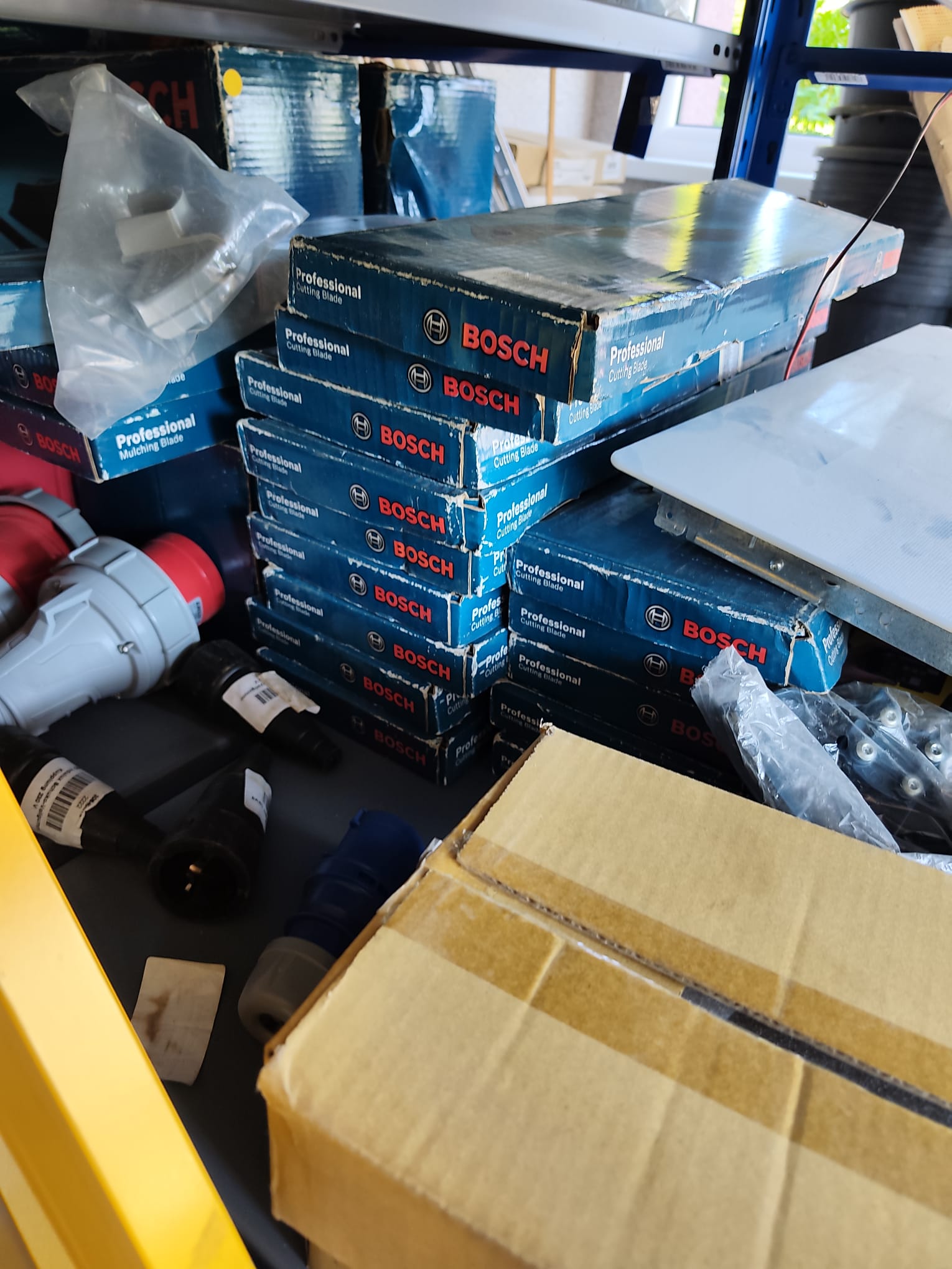 „Bosch Professional” vejapjoves pjovimo peilis.„Bosch Ersatzmesser 48 cm”